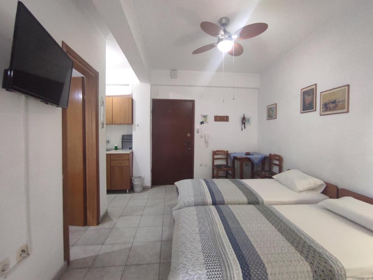 نيا سكيوني Peristerianos Apartments المظهر الخارجي الصورة