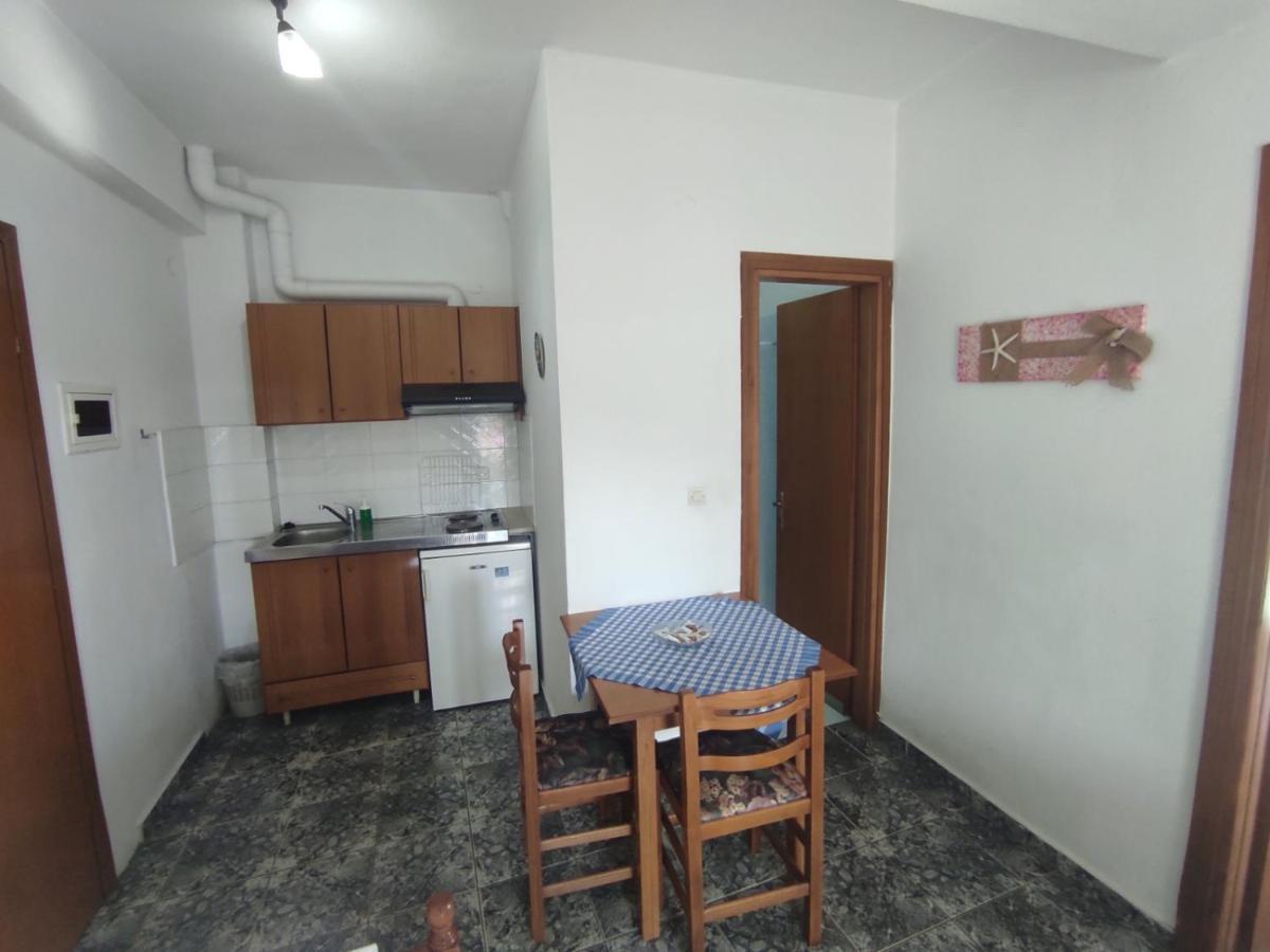 نيا سكيوني Peristerianos Apartments المظهر الخارجي الصورة