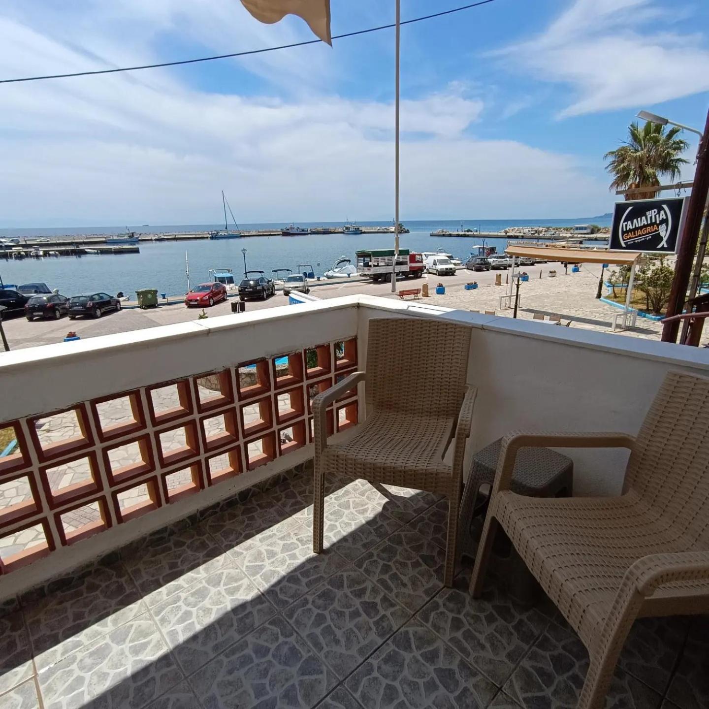نيا سكيوني Peristerianos Apartments المظهر الخارجي الصورة