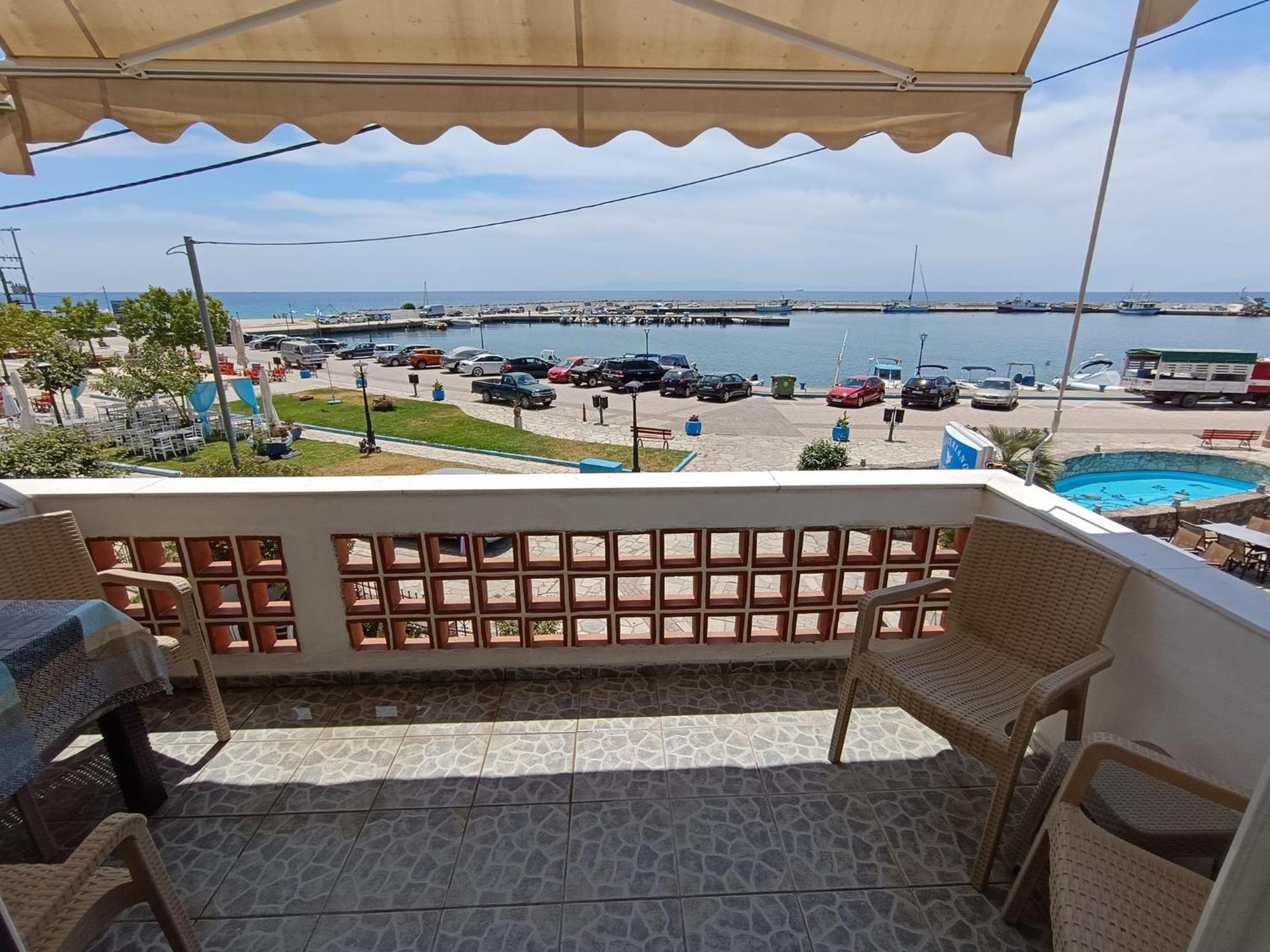 نيا سكيوني Peristerianos Apartments المظهر الخارجي الصورة