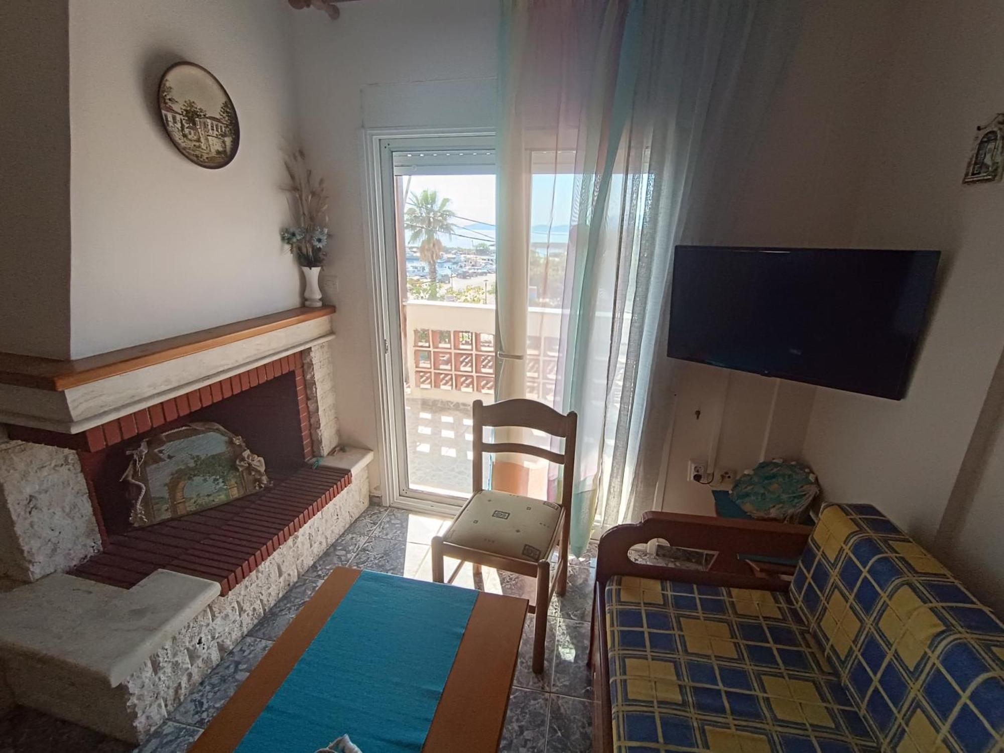 نيا سكيوني Peristerianos Apartments الغرفة الصورة