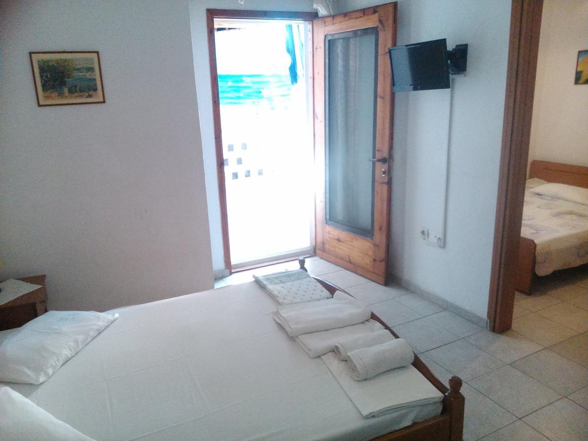 نيا سكيوني Peristerianos Apartments المظهر الخارجي الصورة