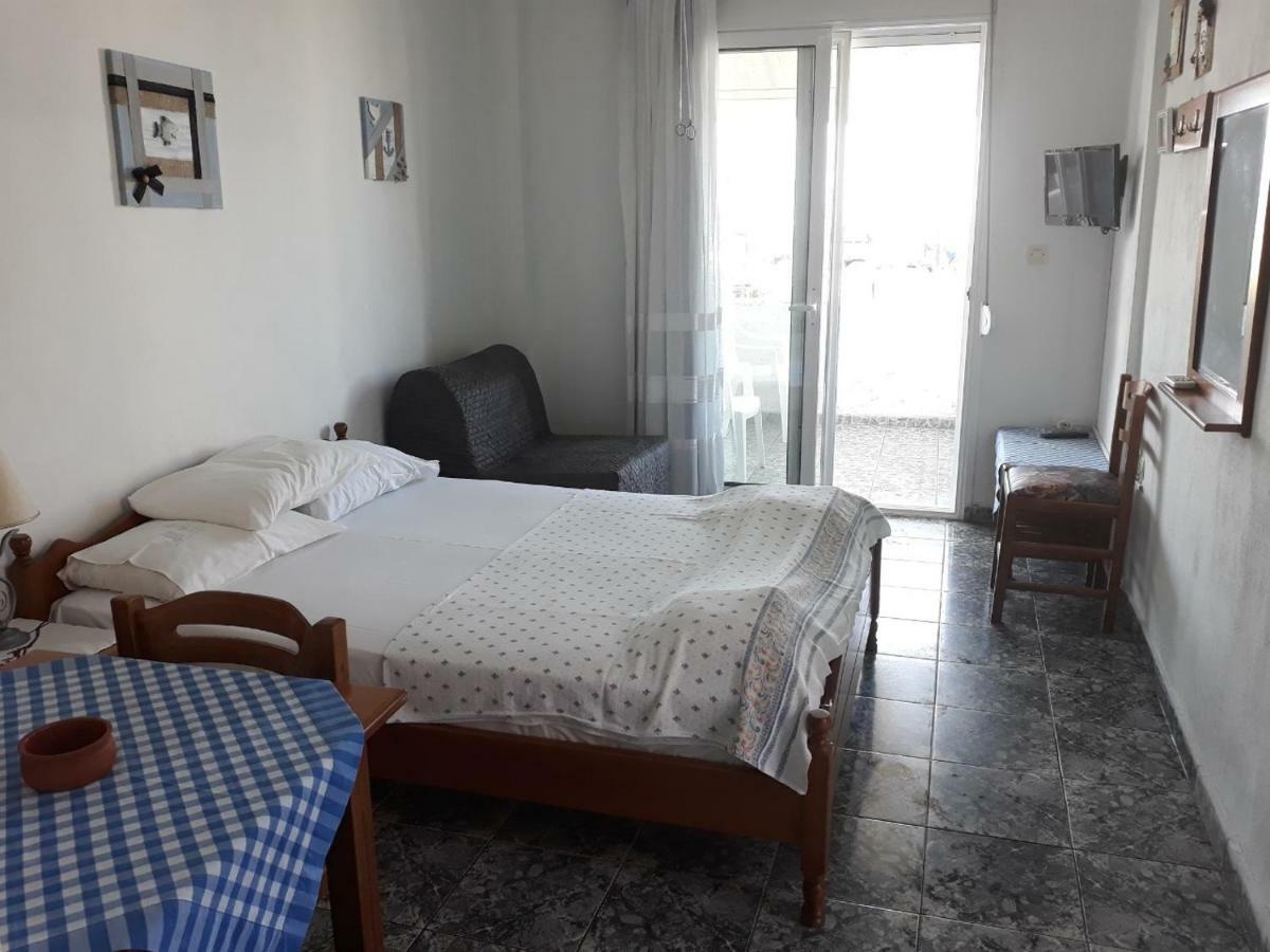 نيا سكيوني Peristerianos Apartments المظهر الخارجي الصورة
